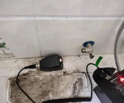 文峰屋顶漏水维修公司分享下卫生间漏水的危害及解决方法